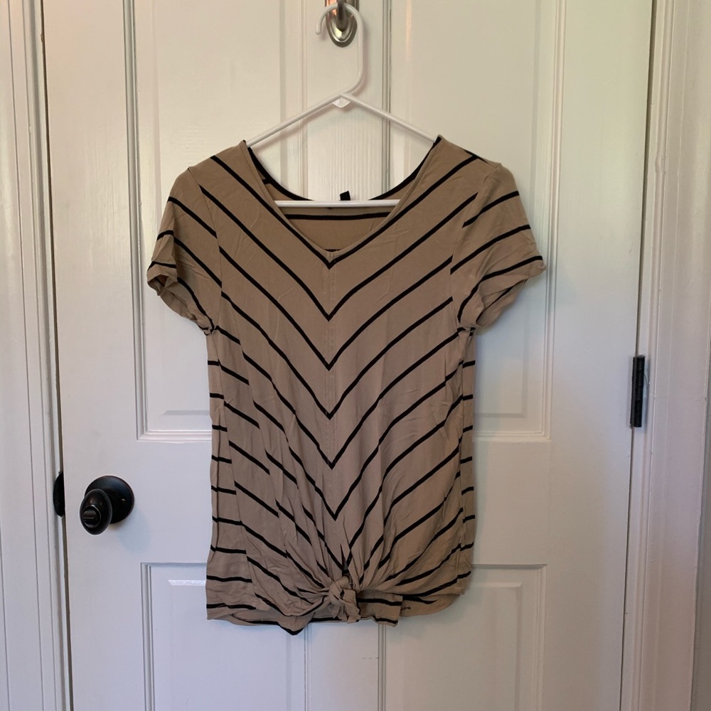 Tan and black striped t-shirt with tie